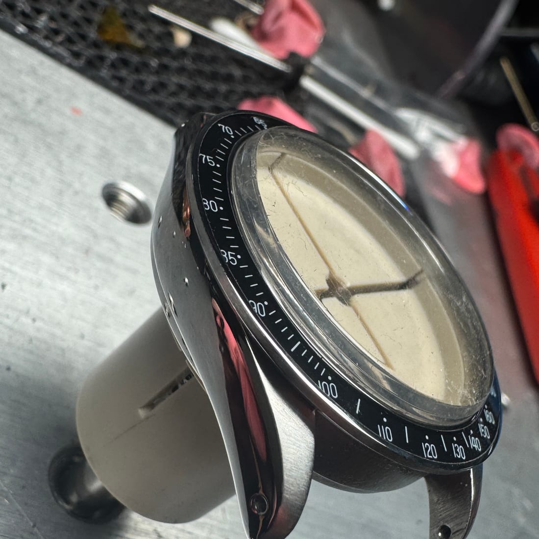 Chronographe vintage en restauration